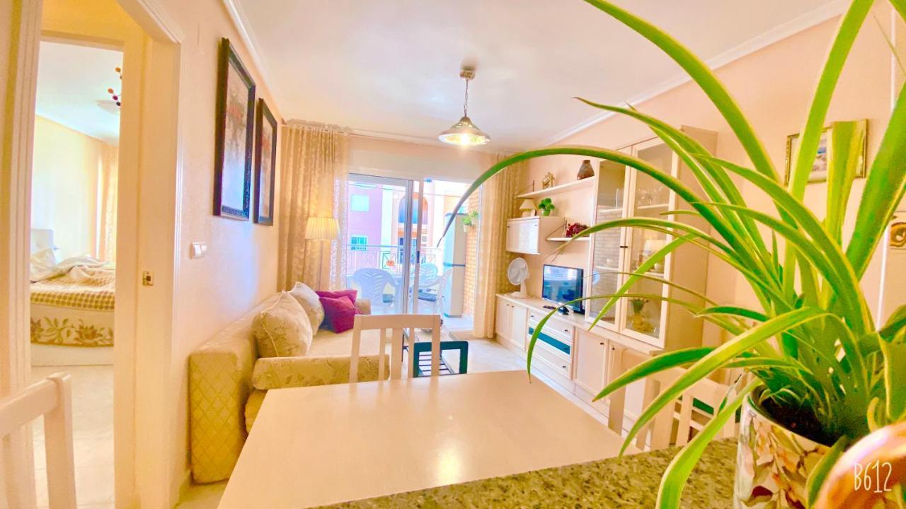 Beautiful Apartment Near Playa De Los Locos Torrevieja Exterior photo